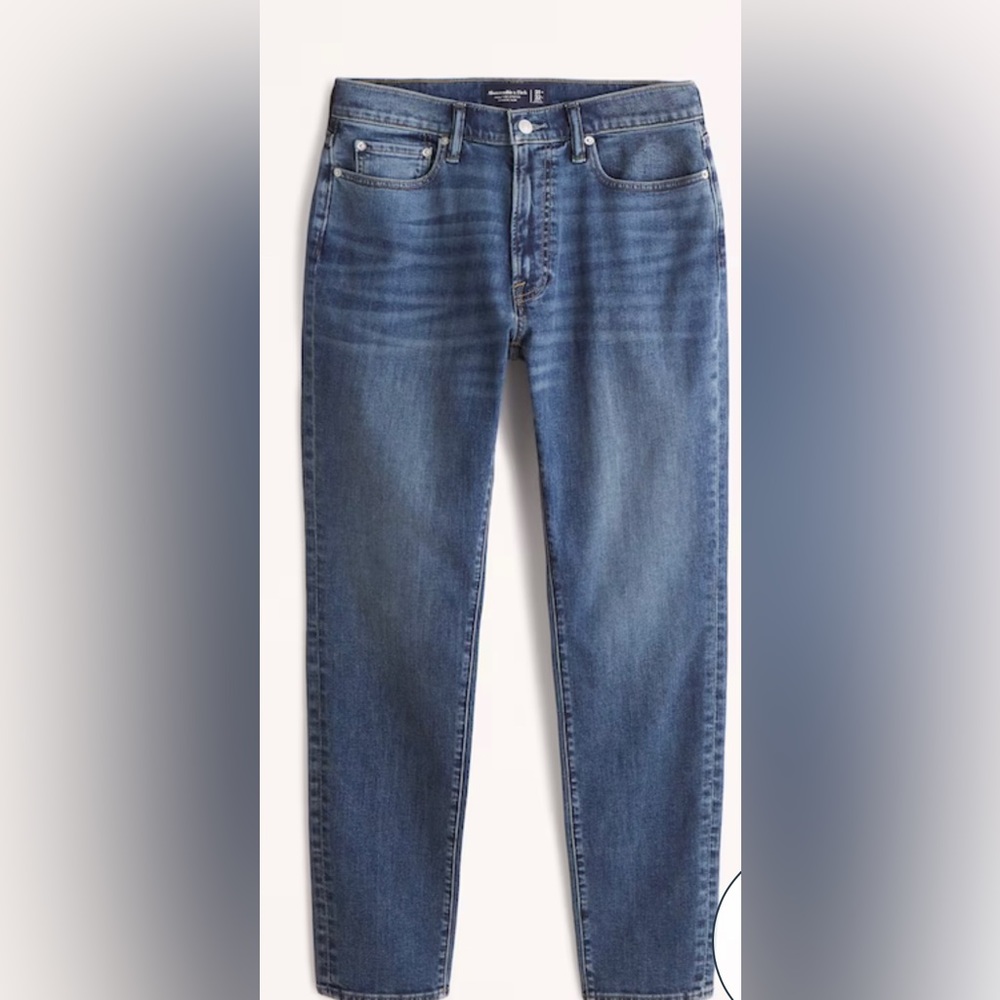 NWOT Abercrombie & Fitch Athletic Slim Jeans